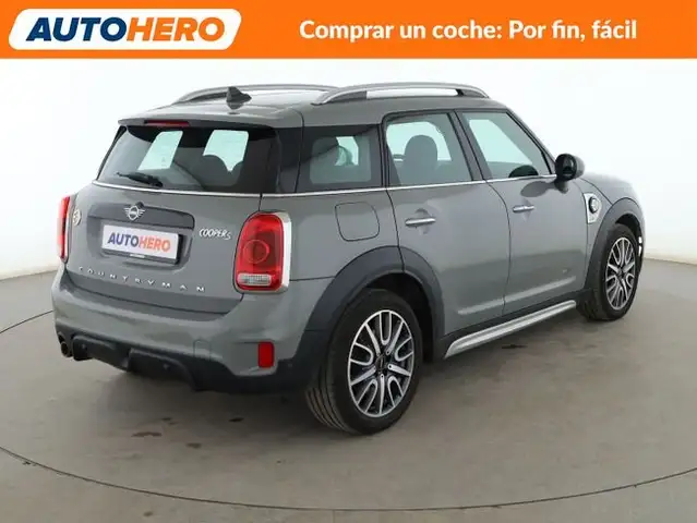 Mini Hatch view 6