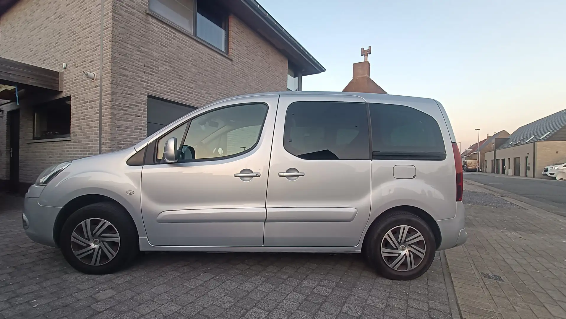 Citroen Berlingo Berlingo 1.6 HDi 90 FAP Multispace Argent - 1