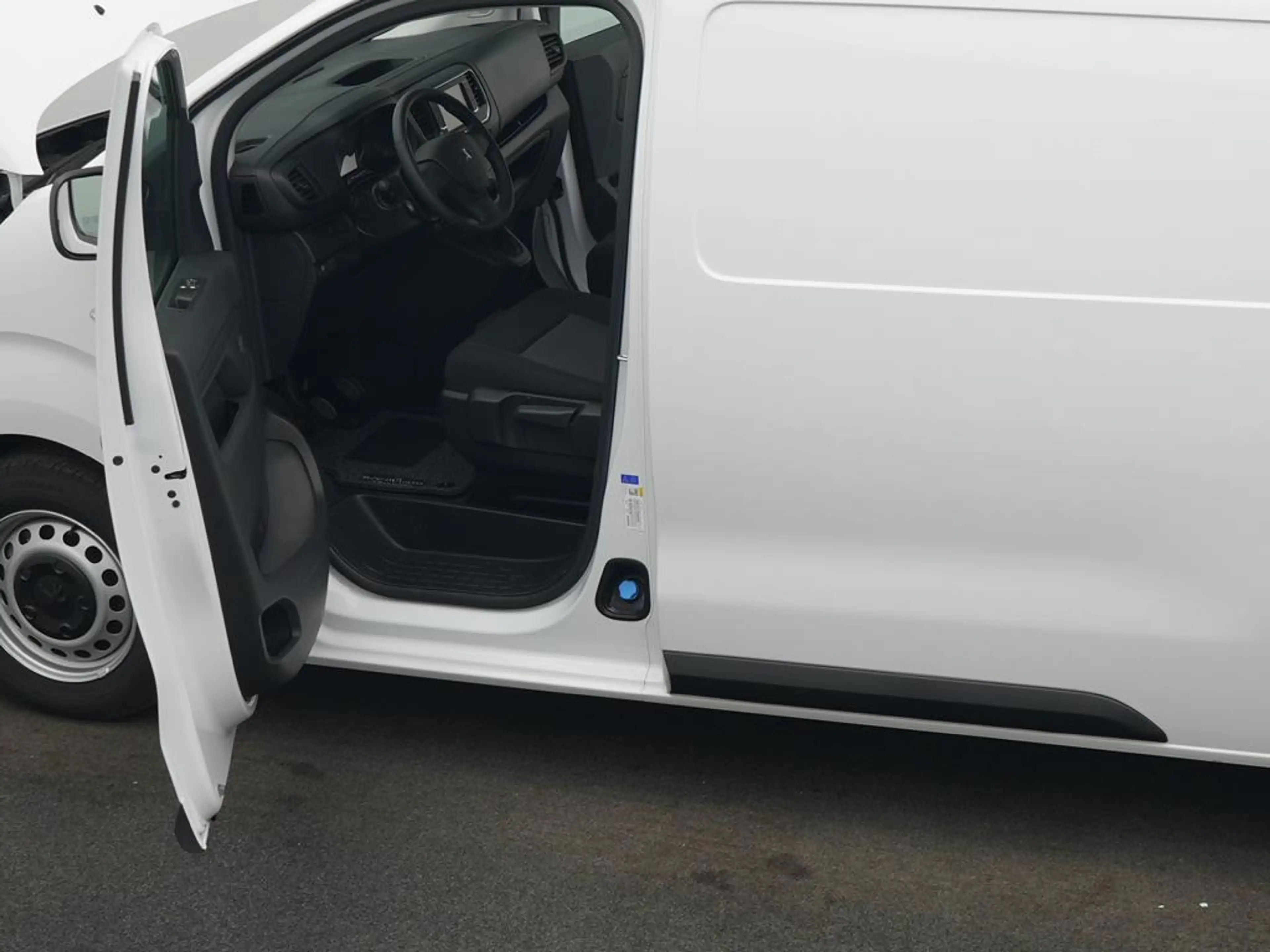 Peugeot Expert Kastenwagen Pro L2 BlueHDi 120 S&S — photo 14