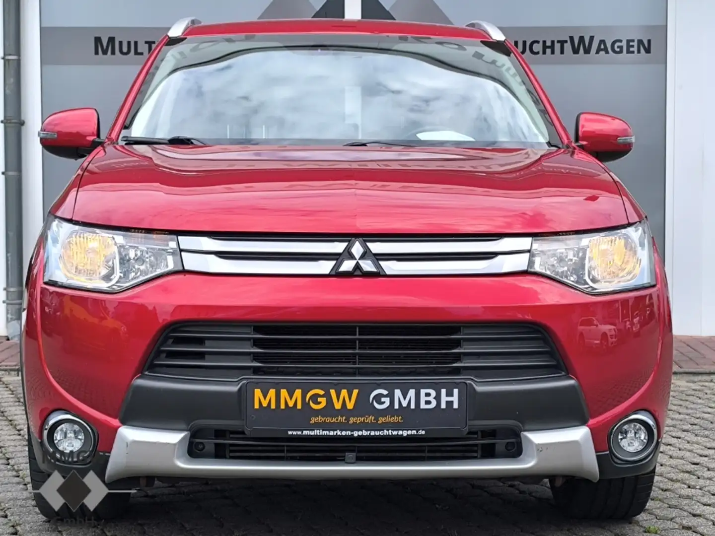 Mitsubishi Outlander Diamant Edition 4WD 2.2 DI-D CarPlay/Klima Rot - 2