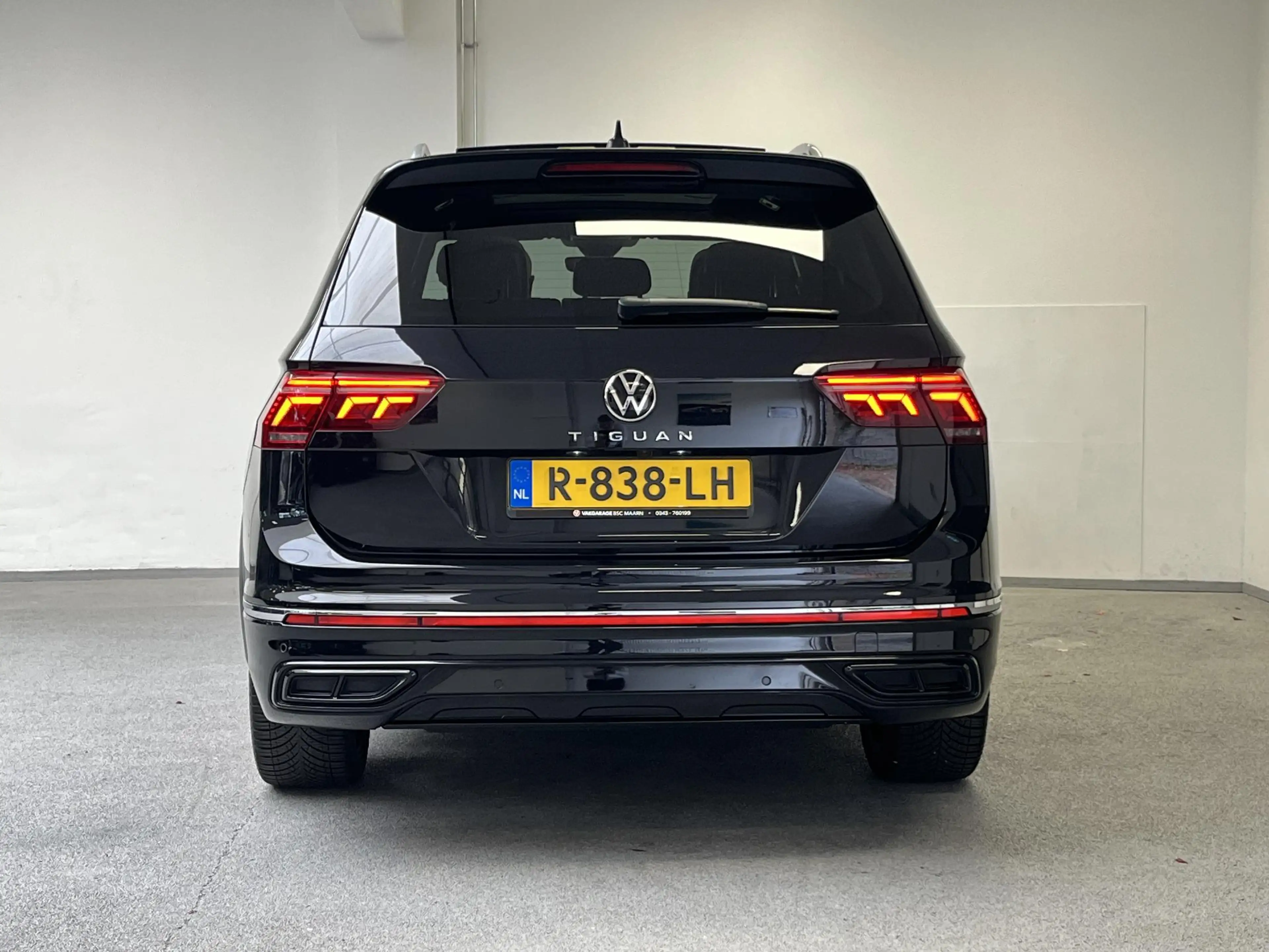Volkswagen Tiguan Allspace 1.5 TSI R-Line 7p. | PANO | TREKHAAK | IQ LIGHT | — photo 10