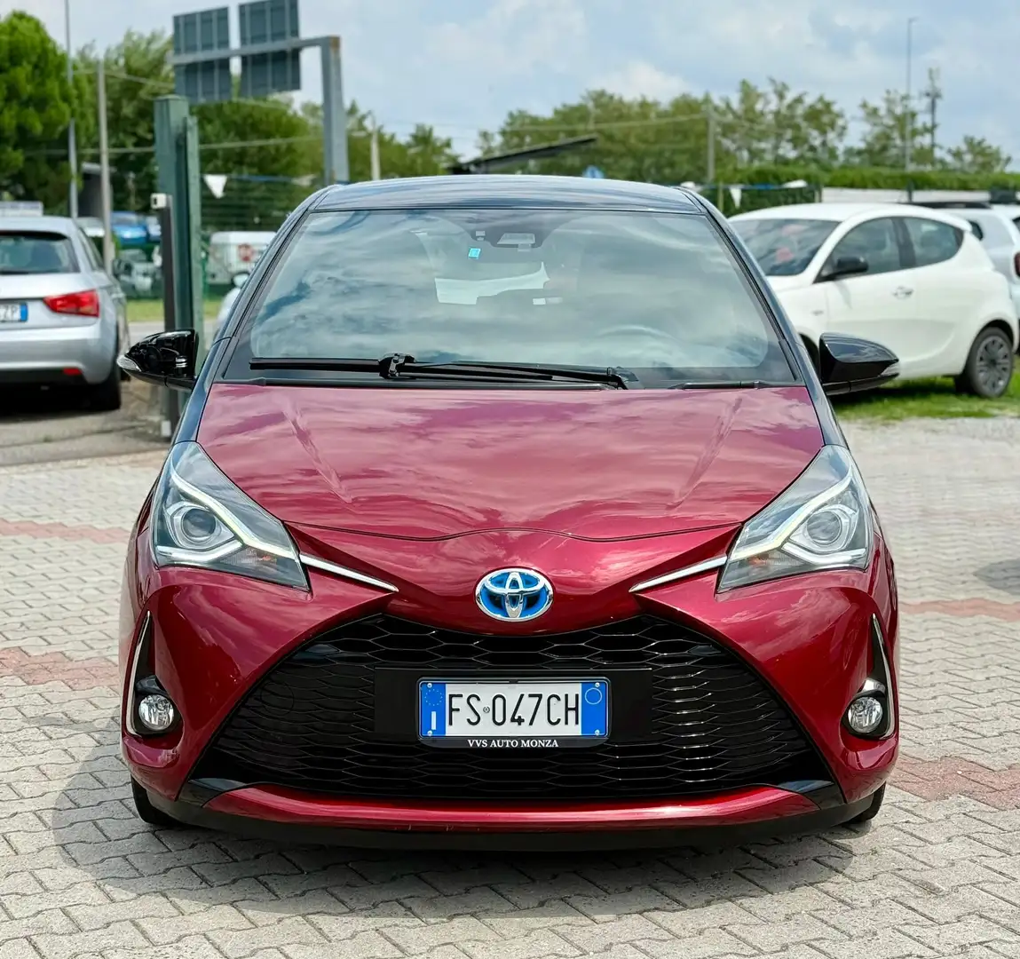 Toyota Yaris 5p 1.5h Trend Red Edition Rosso - 2