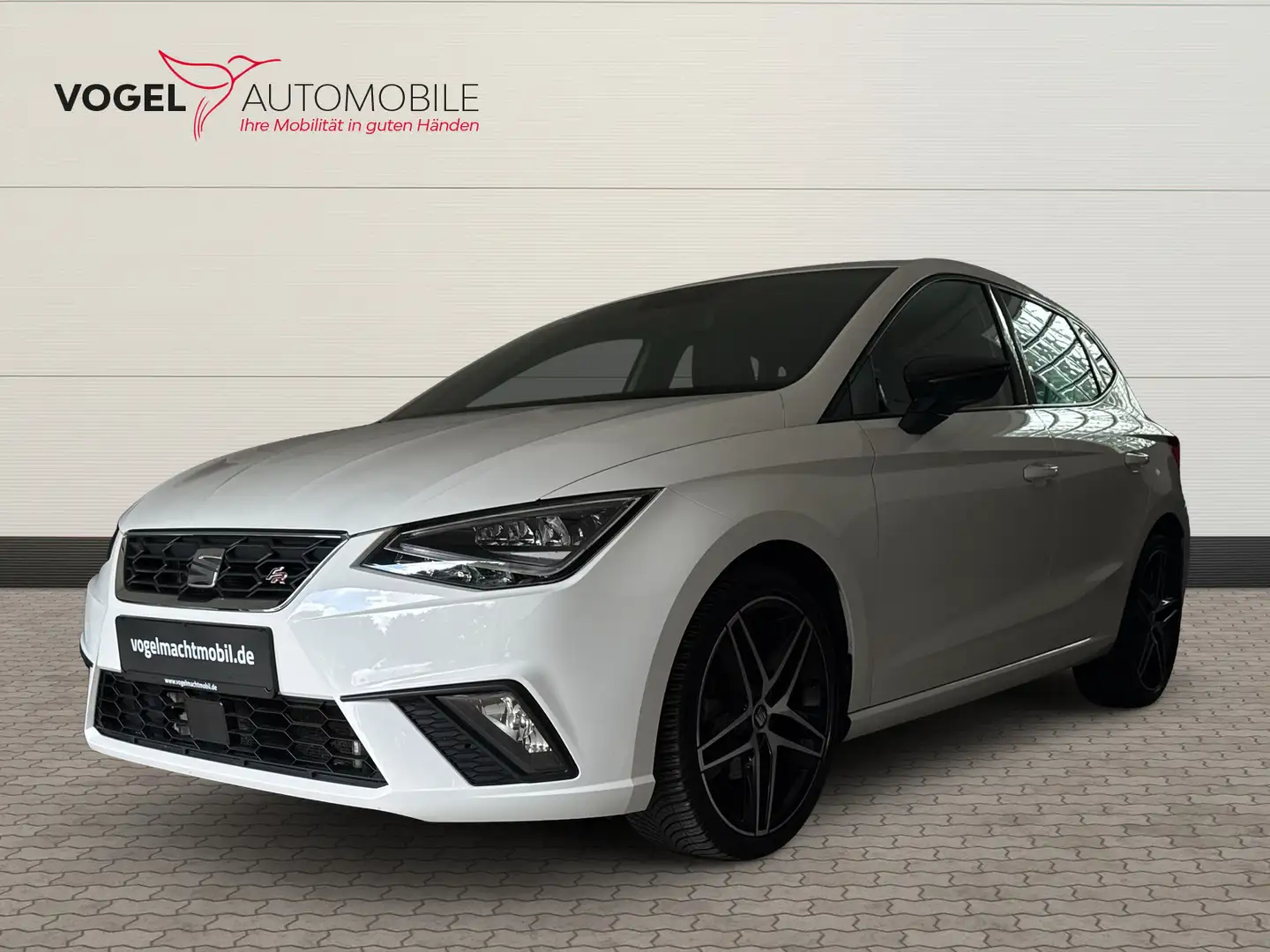 SEAT Ibiza 1.0 TSI FR LED+Navi+ACC+KeyLess+SHZ+AUT+LM Wit - 1