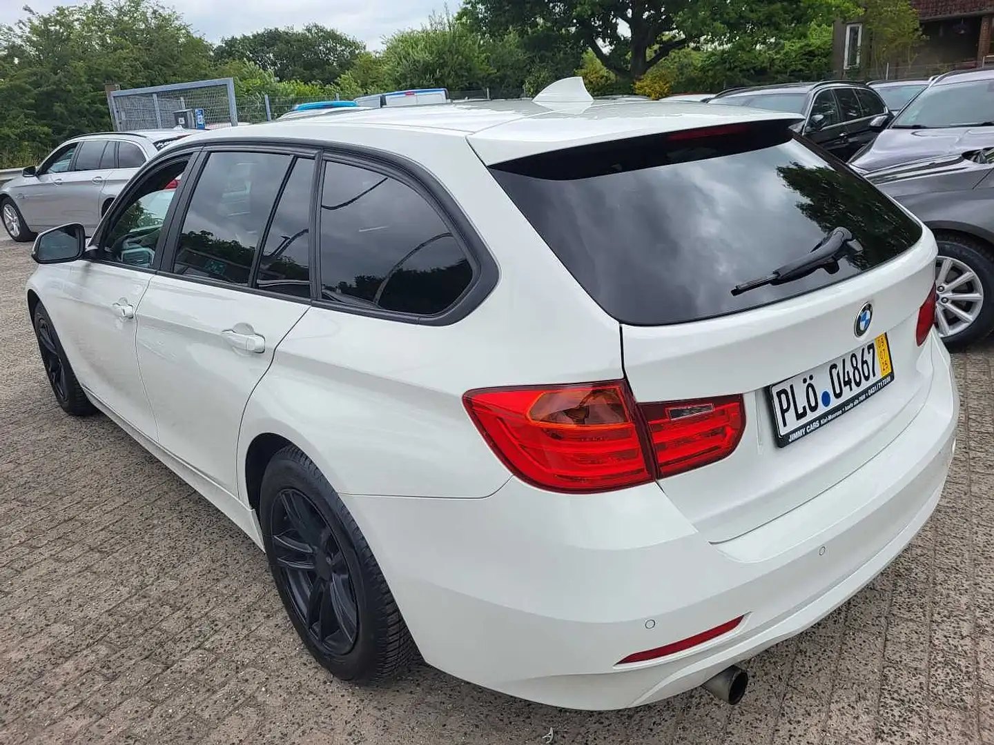 BMW 316 i Touring Aut. Sport Line Blanco - 2