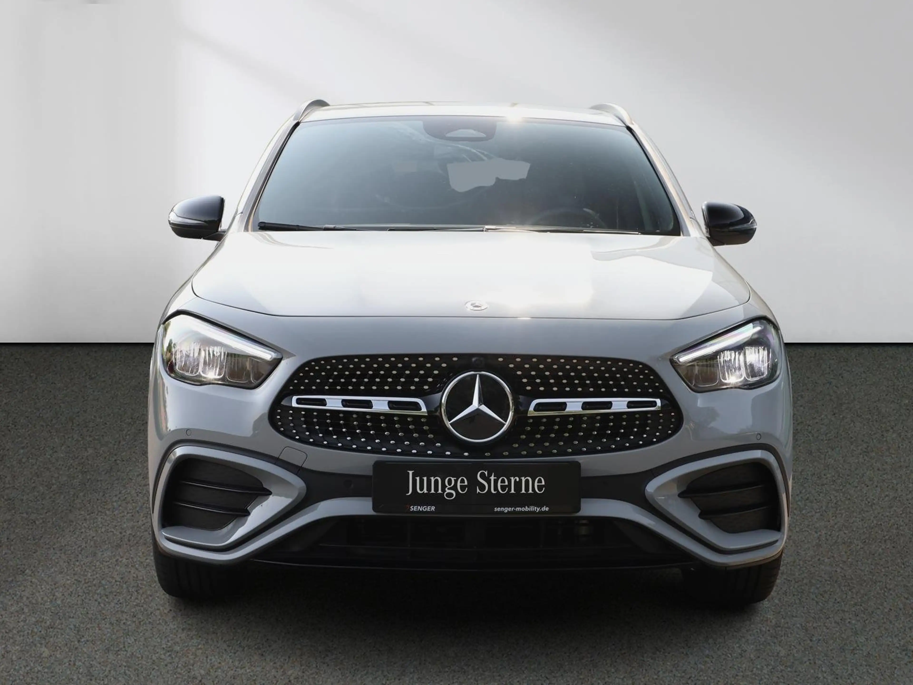 Mercedes-Benz GLA 200 AMG Night Rückfahrkamera Ambiente AHK — photo 4