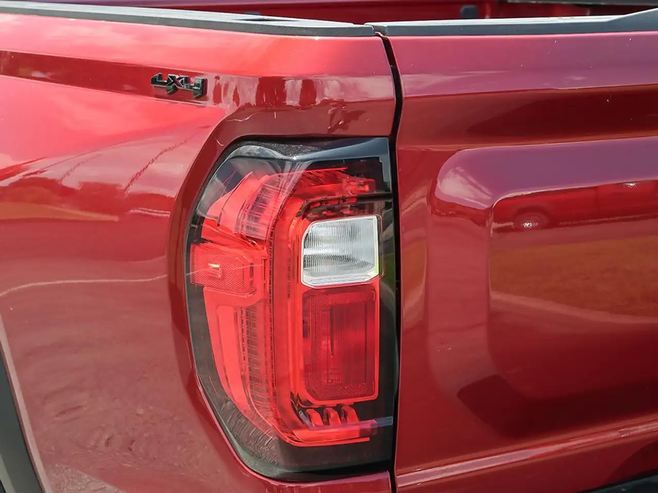 GMC Canyon снимка GMC Canyon