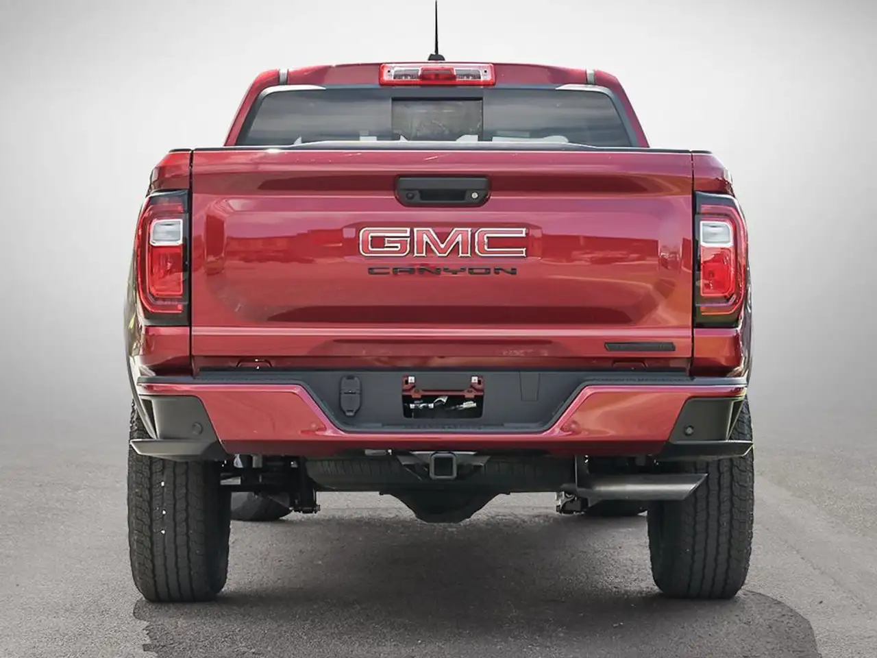 GMC Canyon снимка GMC Canyon