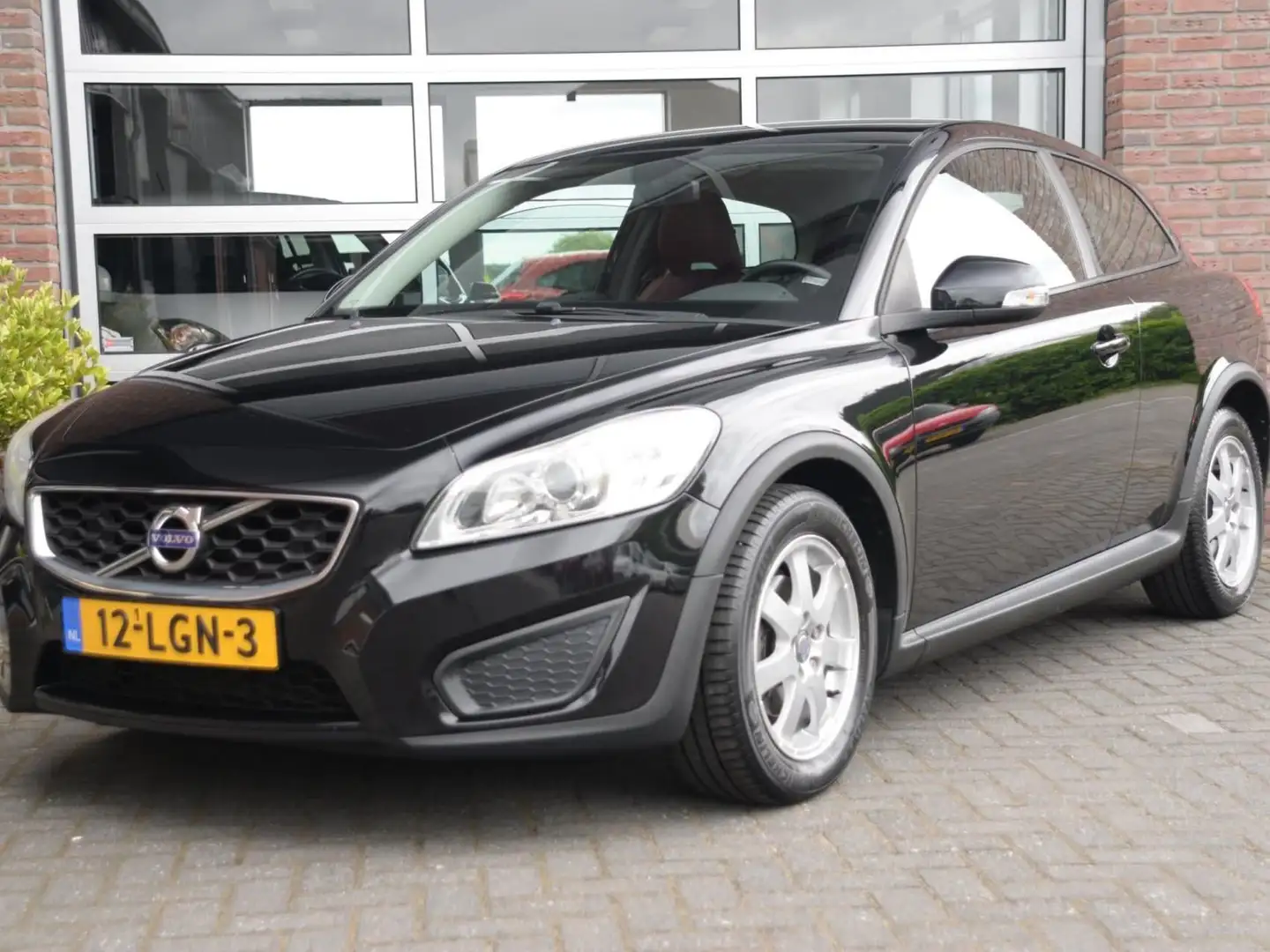 Volvo C30 C30 1.6 Kinetic Zwart - 1