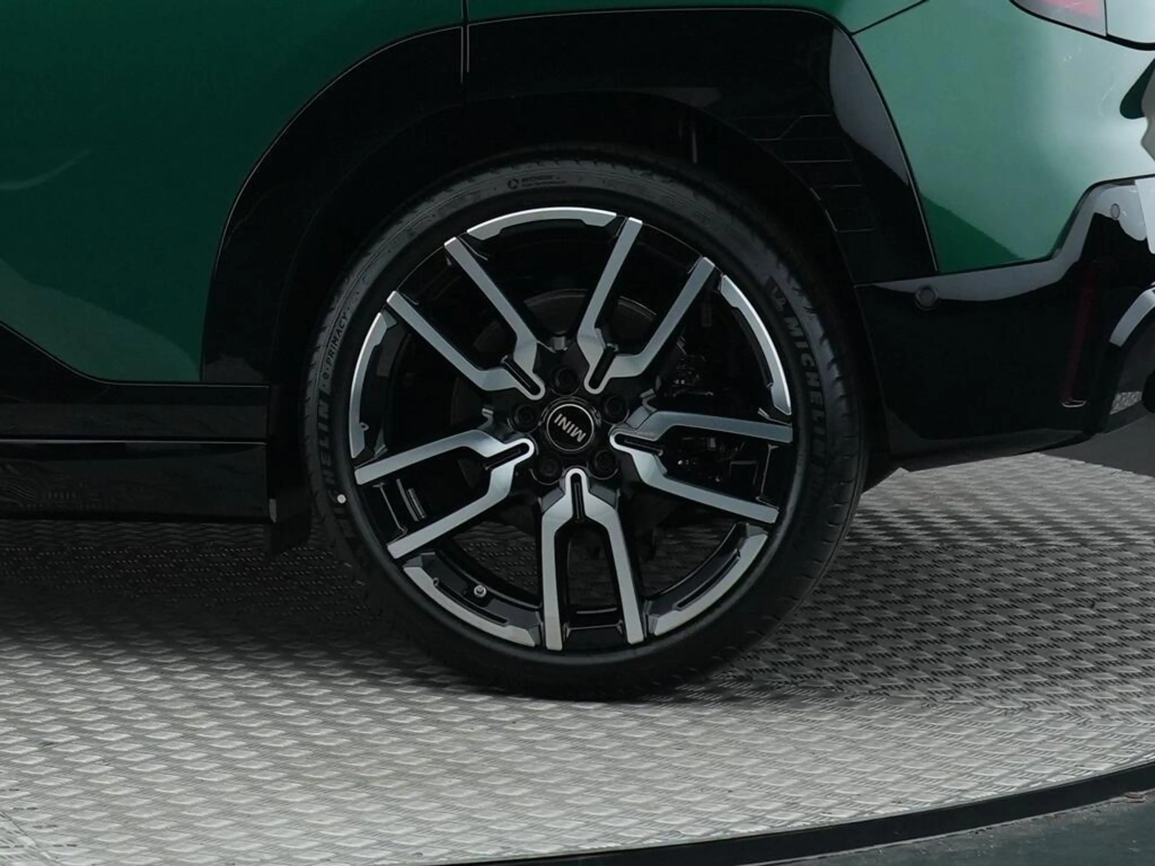 MINI Aceman E | John Cooper Works L pack — photo 8