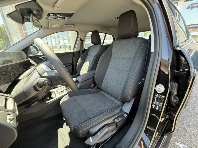 BMW 1 Series view 9