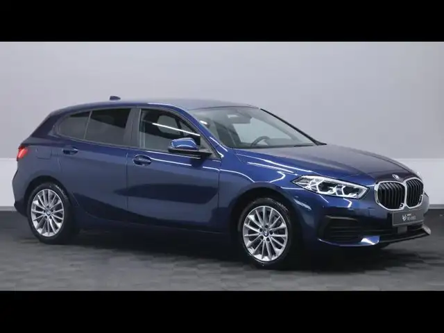 BMW 1 Series view 3