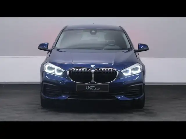 BMW 1 Series view 2
