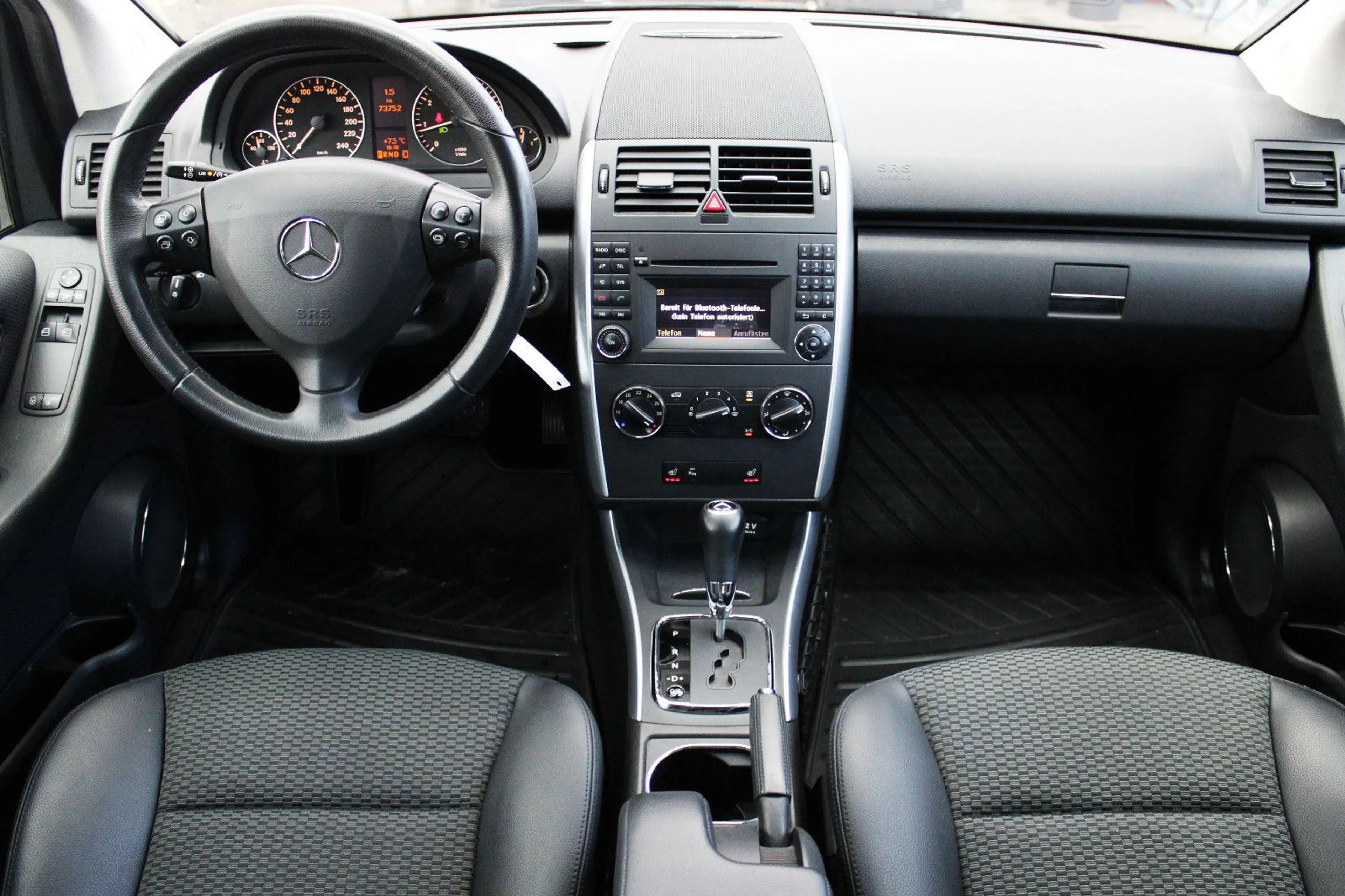 Mercedes-Benz A 200 A200 Avantgarde Automatik|Lückenlose MB-Historie — photo 12
