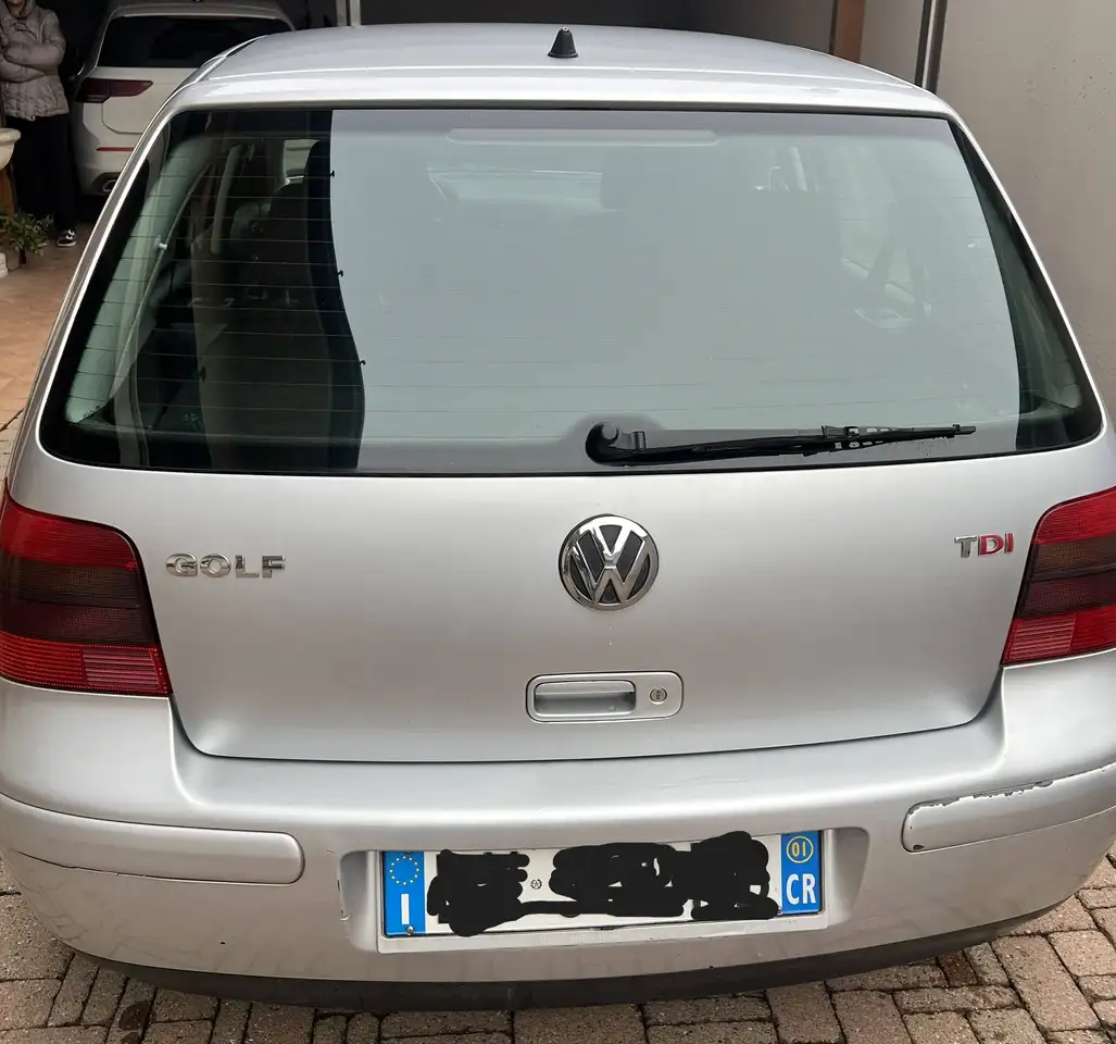 Volkswagen Golf IV 1997 3p 1.9 tdi Highline 130cv tiptronic, foto 2