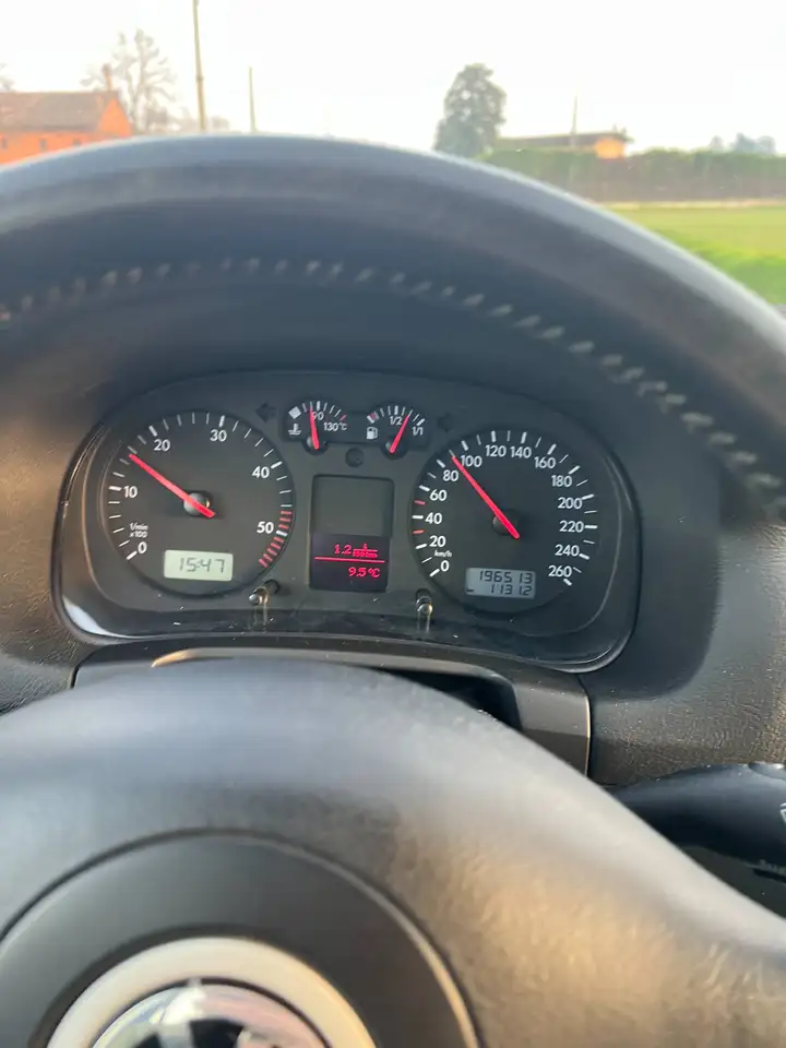 Volkswagen Golf IV 1997 3p 1.9 tdi Highline 130cv tiptronic, foto 9