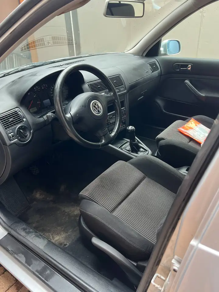 Volkswagen Golf IV 1997 3p 1.9 tdi Highline 130cv tiptronic, foto 6