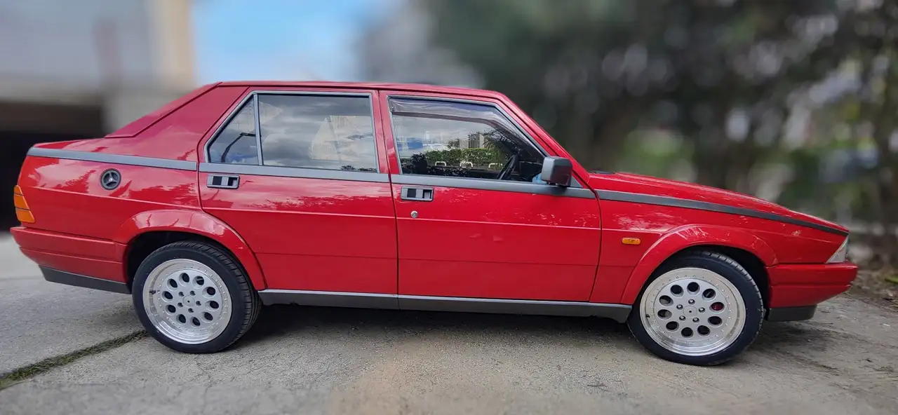 Alfa Romeo 75 Alfa 75 Turbo, foto 2