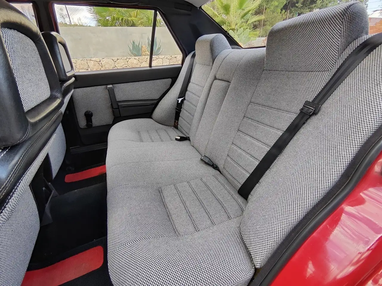 Alfa Romeo 75 Alfa 75 Turbo, foto 5
