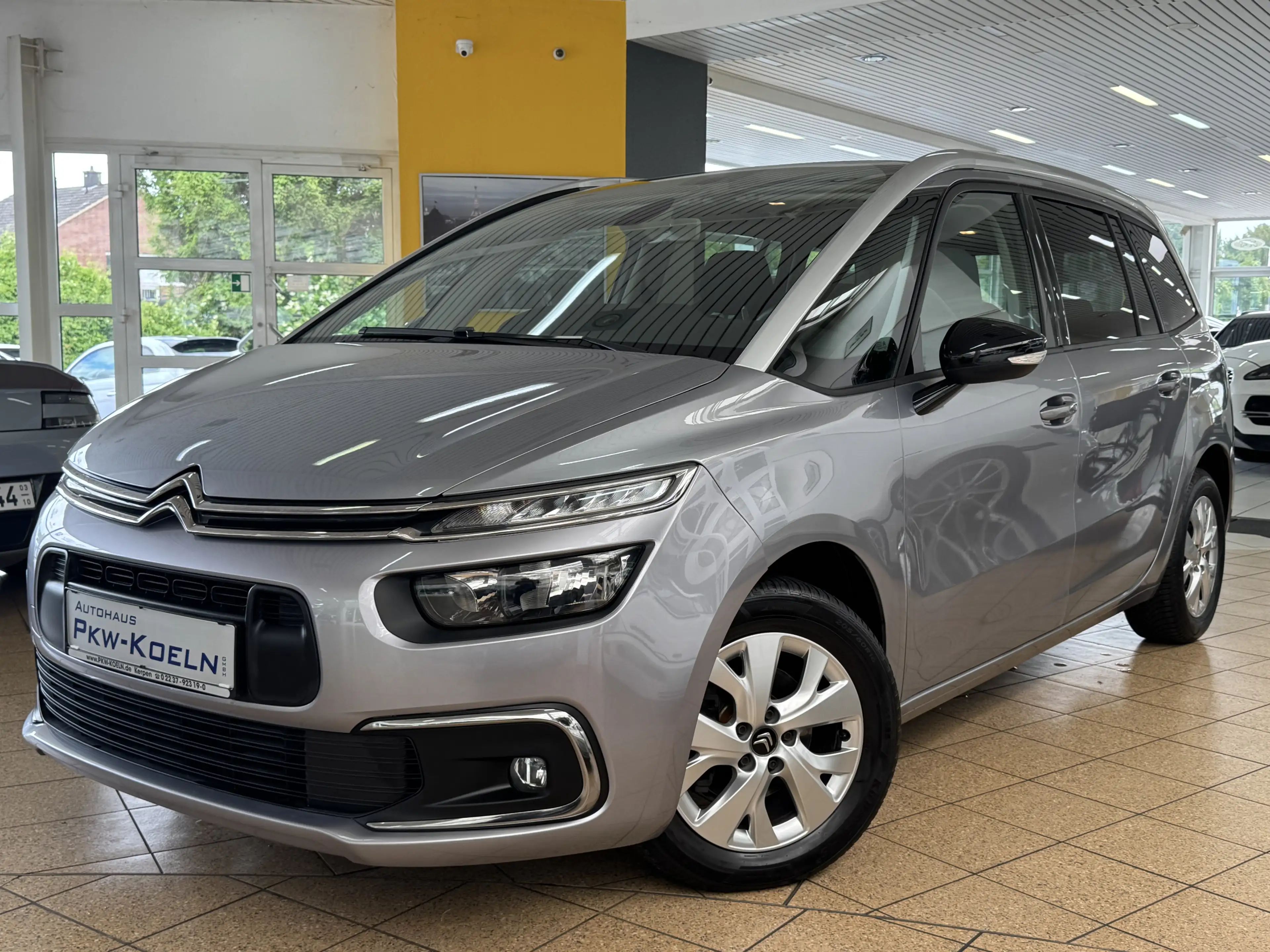 Citroen C4 SpaceTourer 1.2 PureTech — photo 7