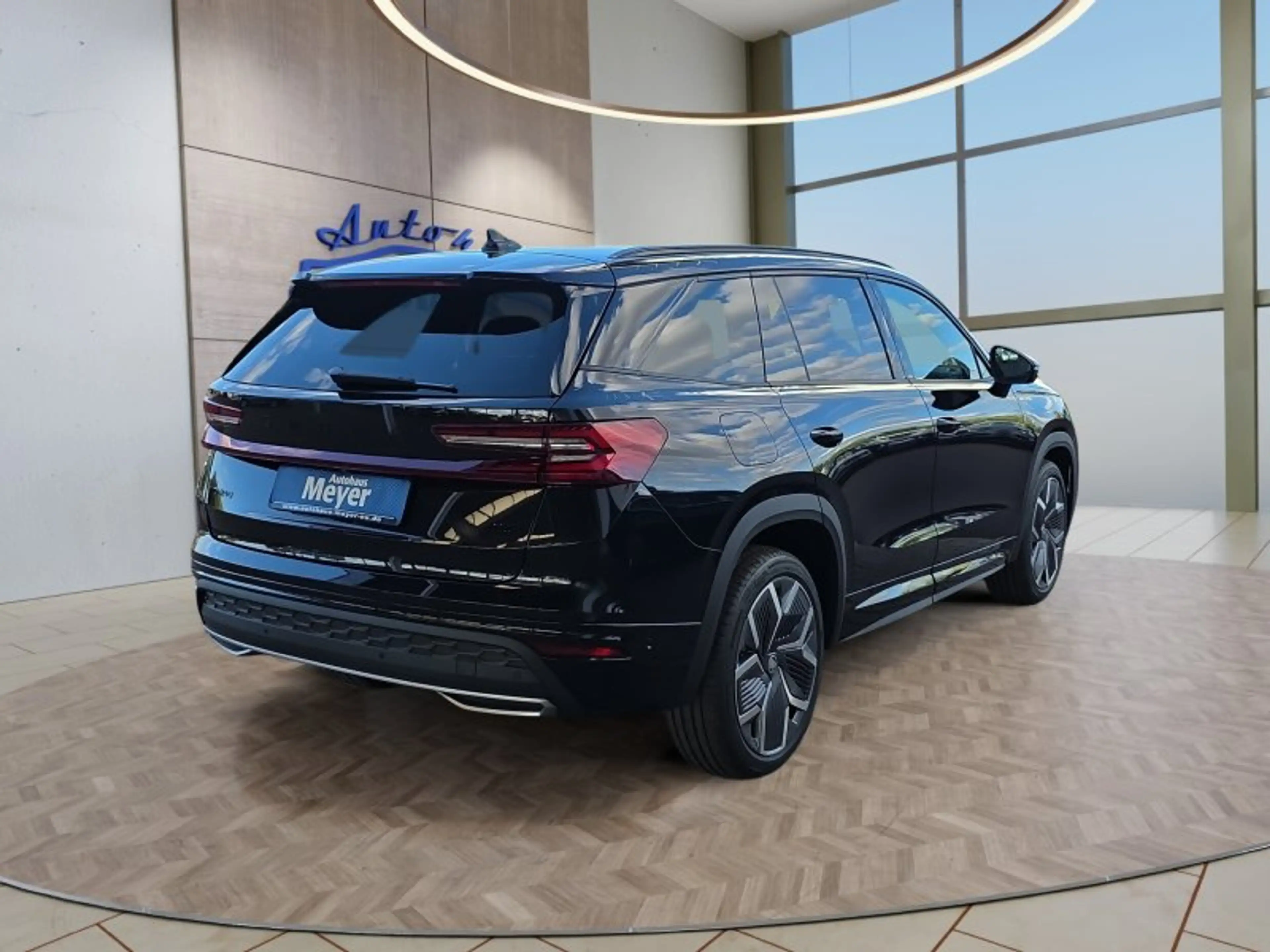 Skoda Kodiaq Sportline 2,0TSI DSG 4x4 aAHK/7-Sitzer/Pano/Matrix — photo 5