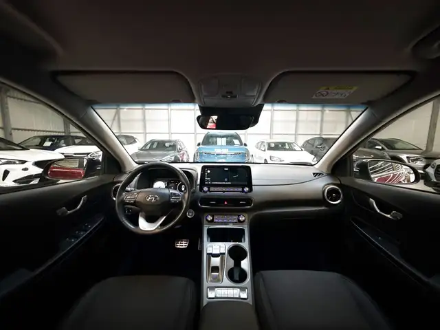 Hyundai Kona view 9