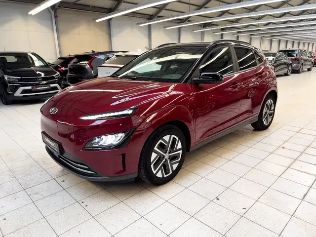 Hyundai Kona view 3