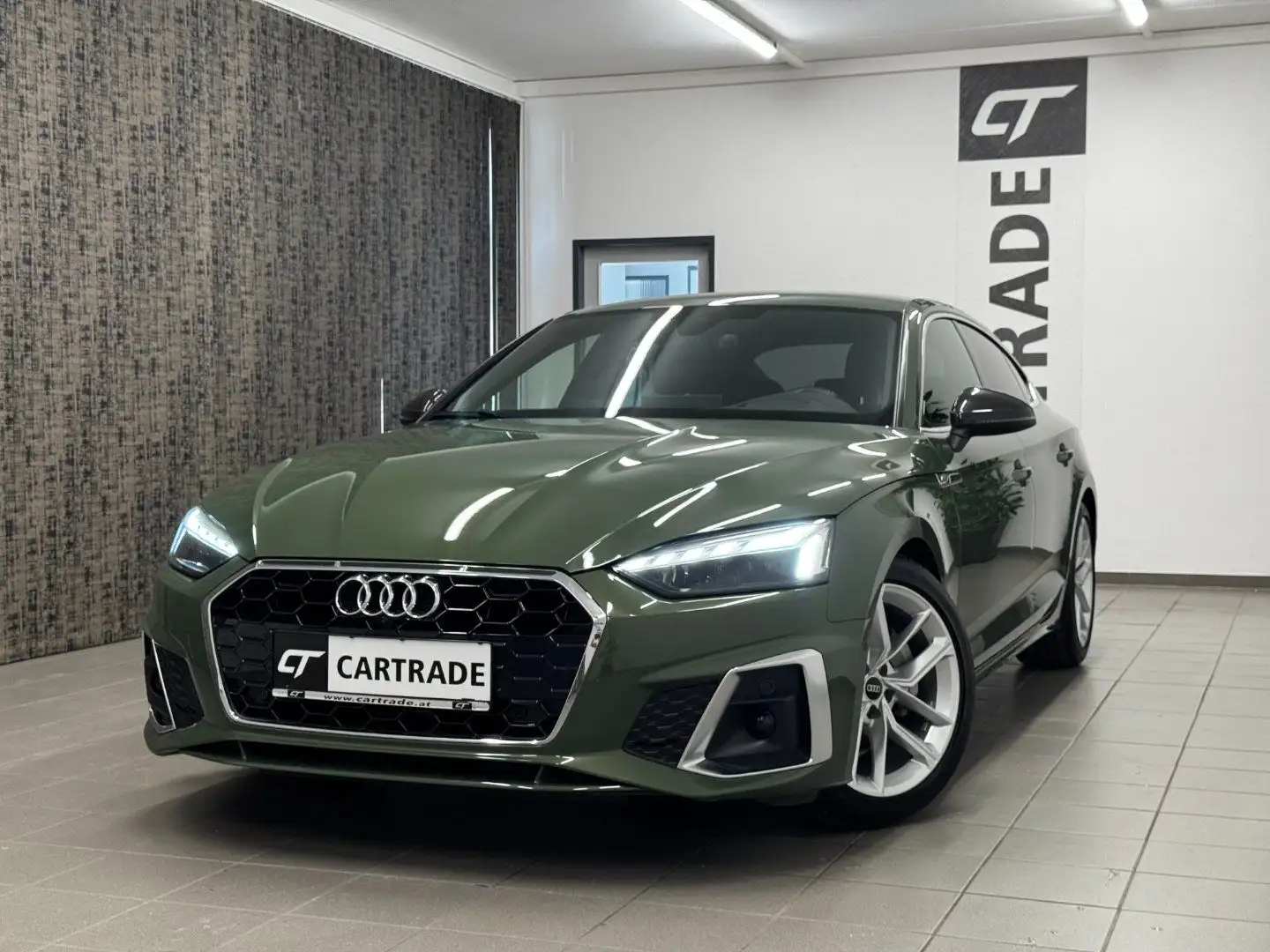 Audi A5 40 2.0 TDI Sportback S line Grün - 1