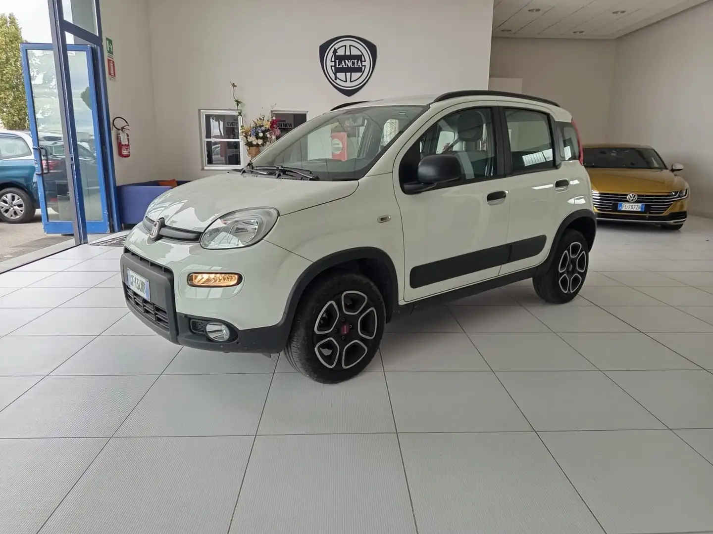 Fiat Panda Panda 0.9 TwinAir Turbo Natural Power City Cross Blanc - 2