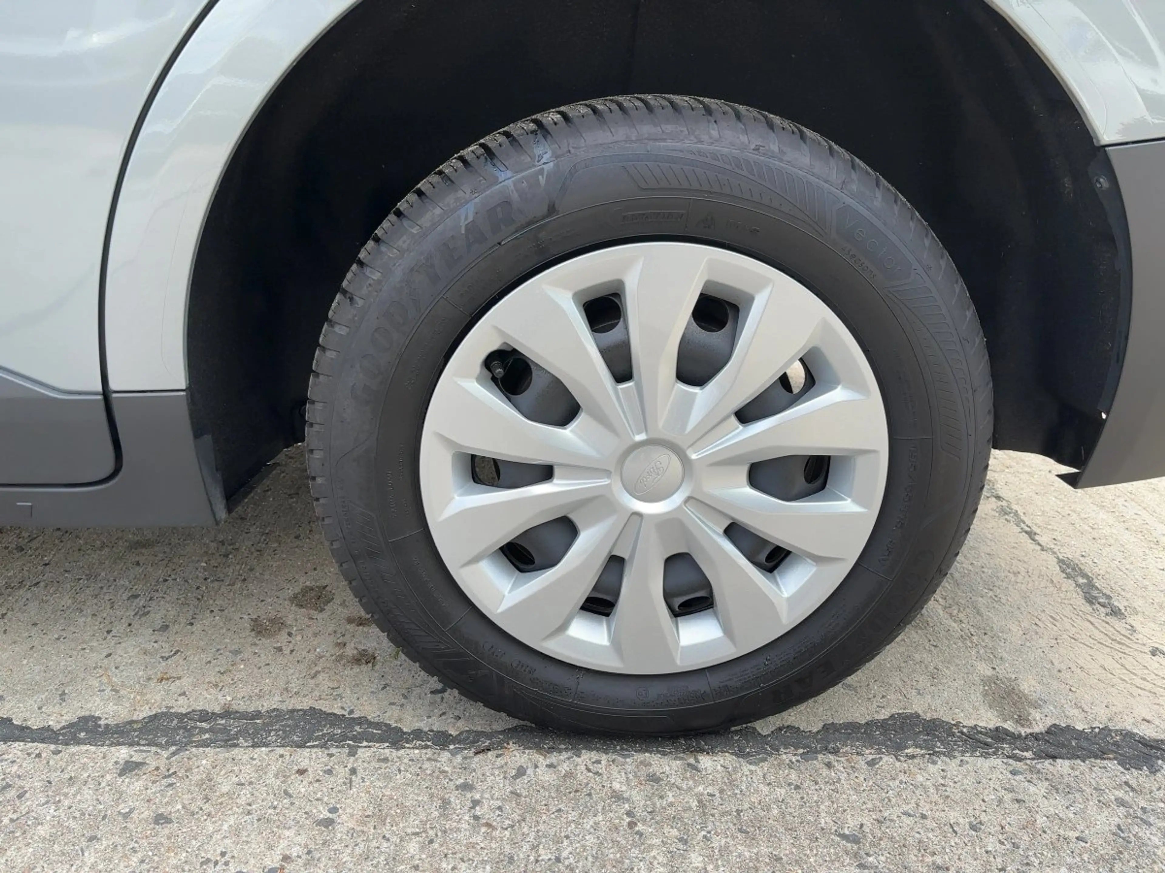 Ford Tourneo Courier Trend 92 kW AHK — photo 14