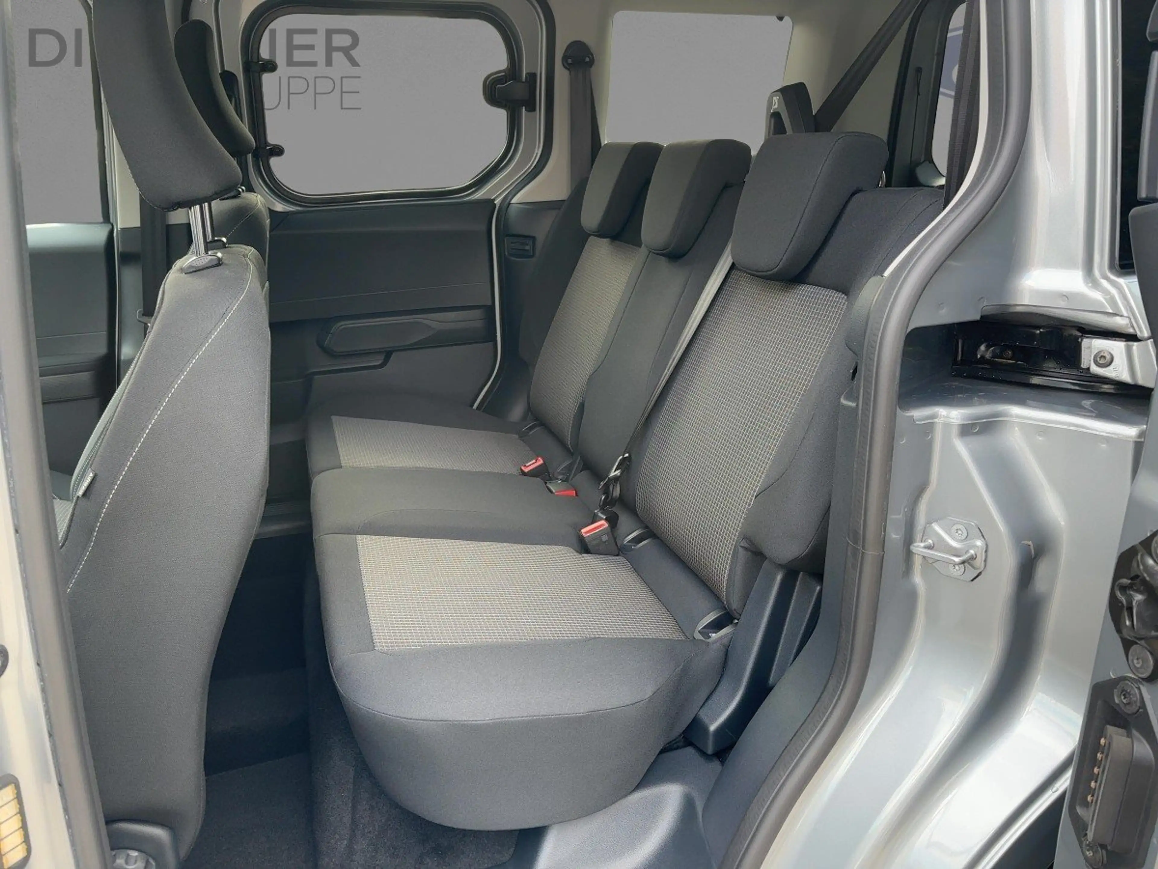 Ford Tourneo Courier Trend 92 kW AHK — photo 10
