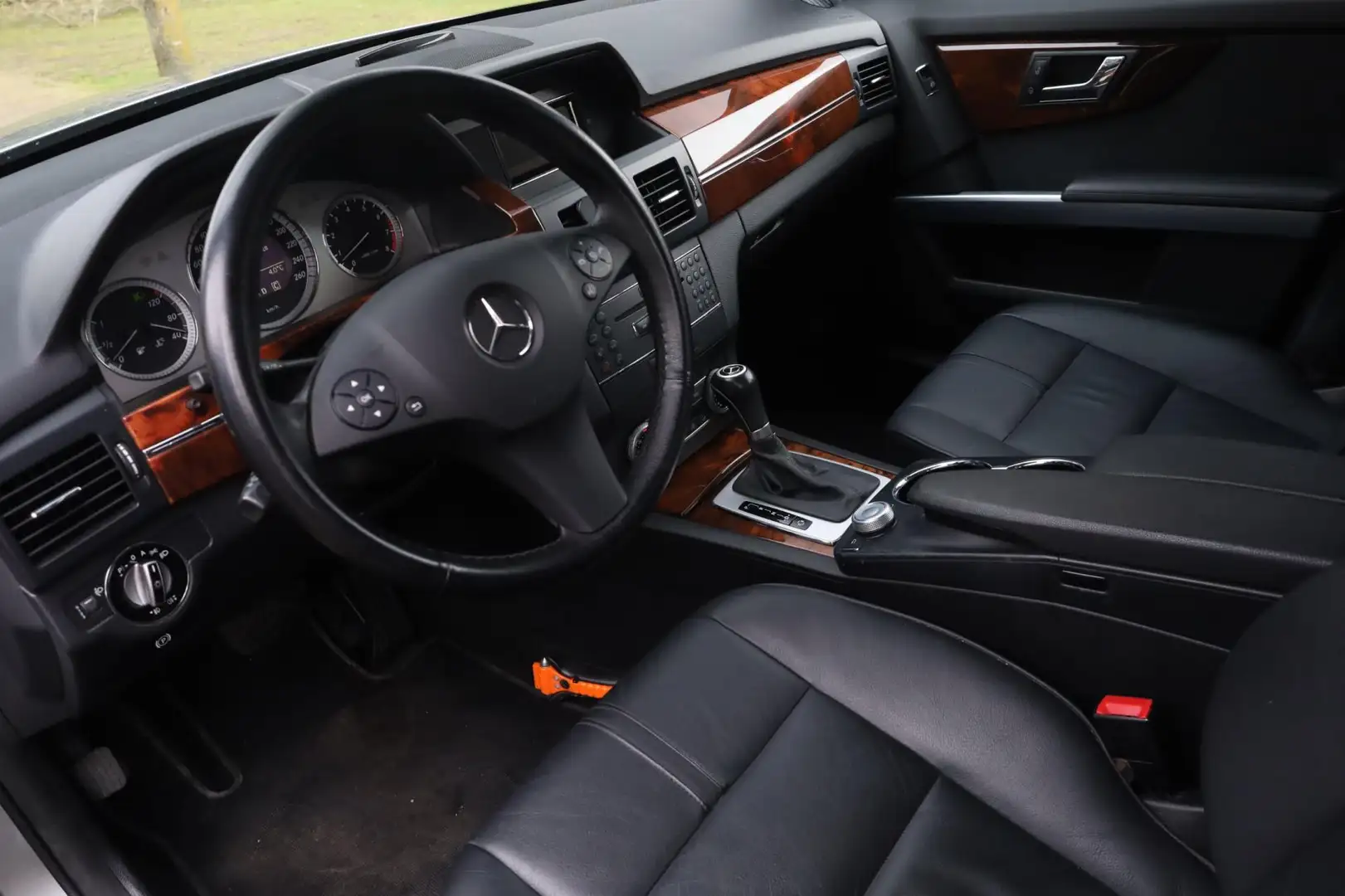 Mercedes-Benz GLK 300 4-Matic Aut. | Slechts 134.000KM | NL. Auto | Luxe Grau - 2