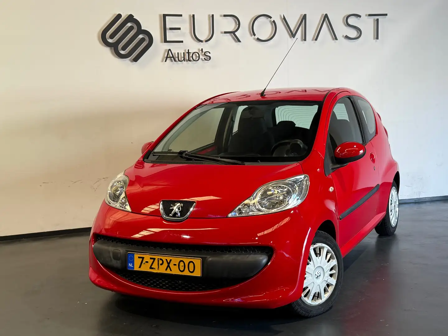 Peugeot 107 1.0-12V XR Airco Elektrische Ramen Nieuwe Apk Rouge - 1