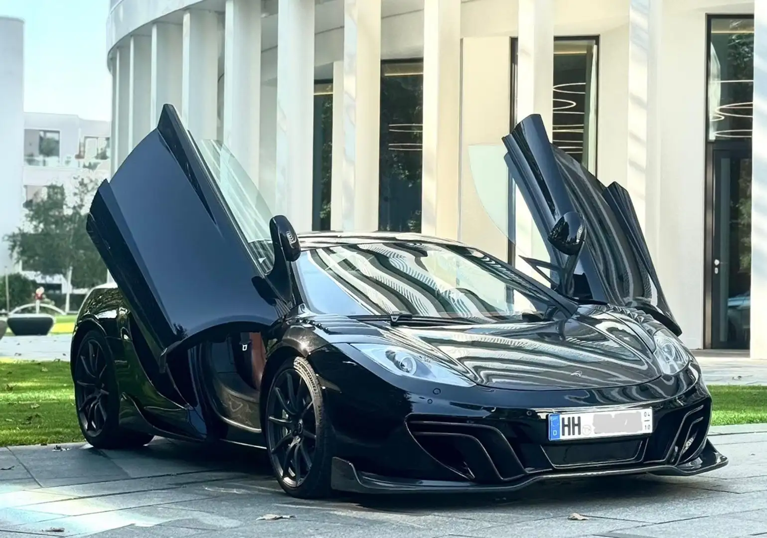 McLaren MP4-12C Spider / 119.950,- EUR netto Negru - 2