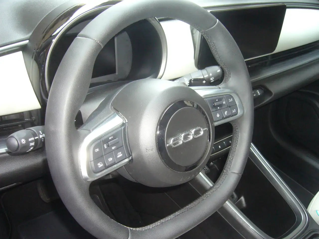 Fiat 600 Hybrid DCT6 MHEV La Prima Aziendale Stellantis, миниатюра 20