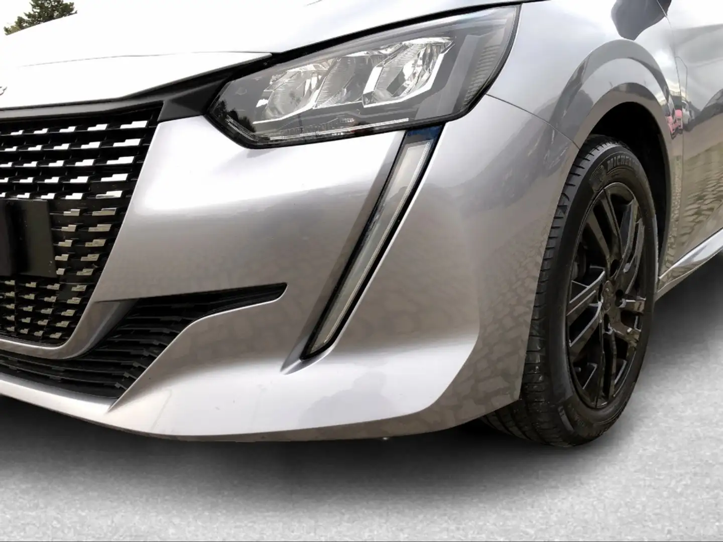 Peugeot 208 5 Porte 1.2 PureTech Allure - 2