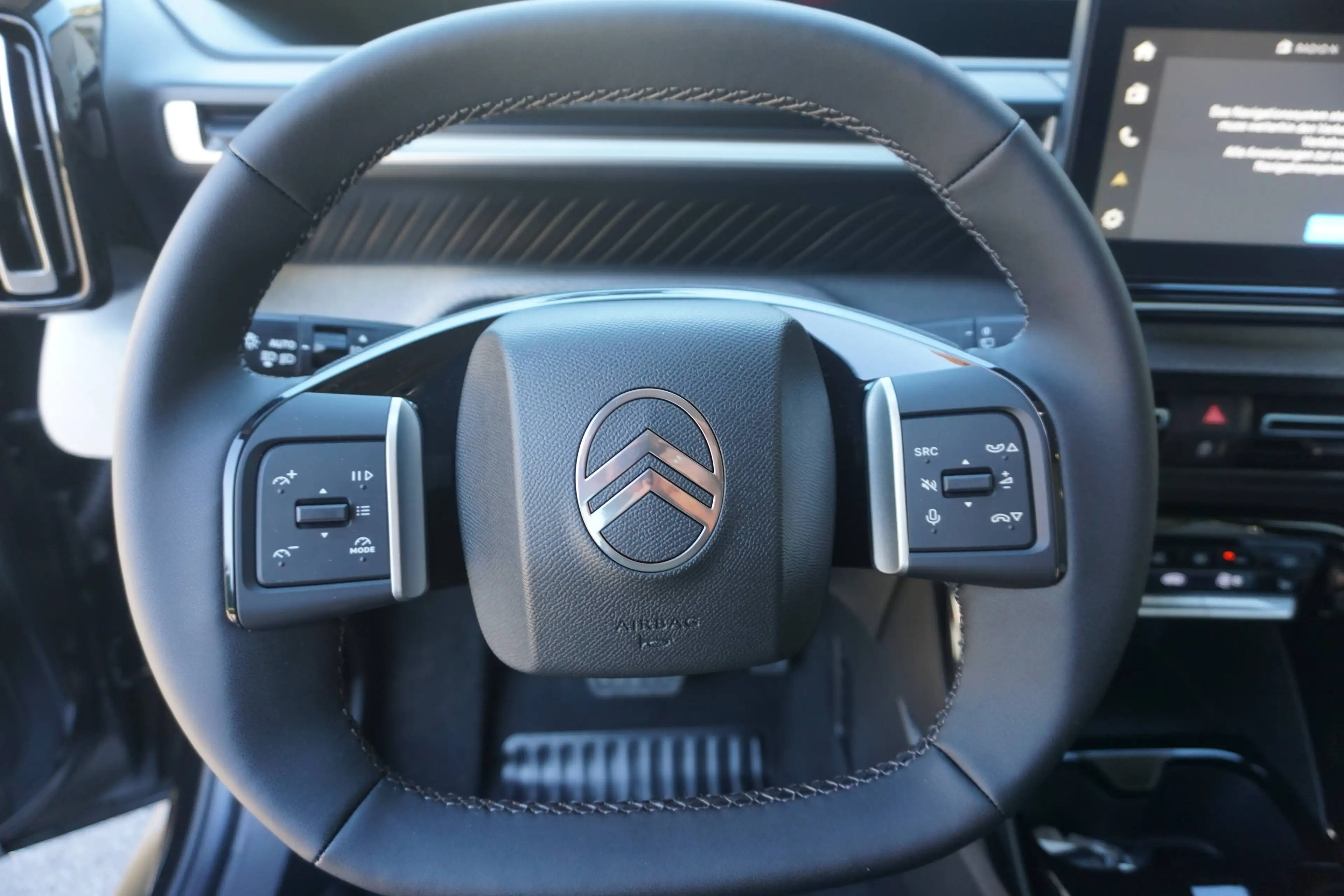 Citroen C3 Aircross Hybrid 145 MAX — photo 15