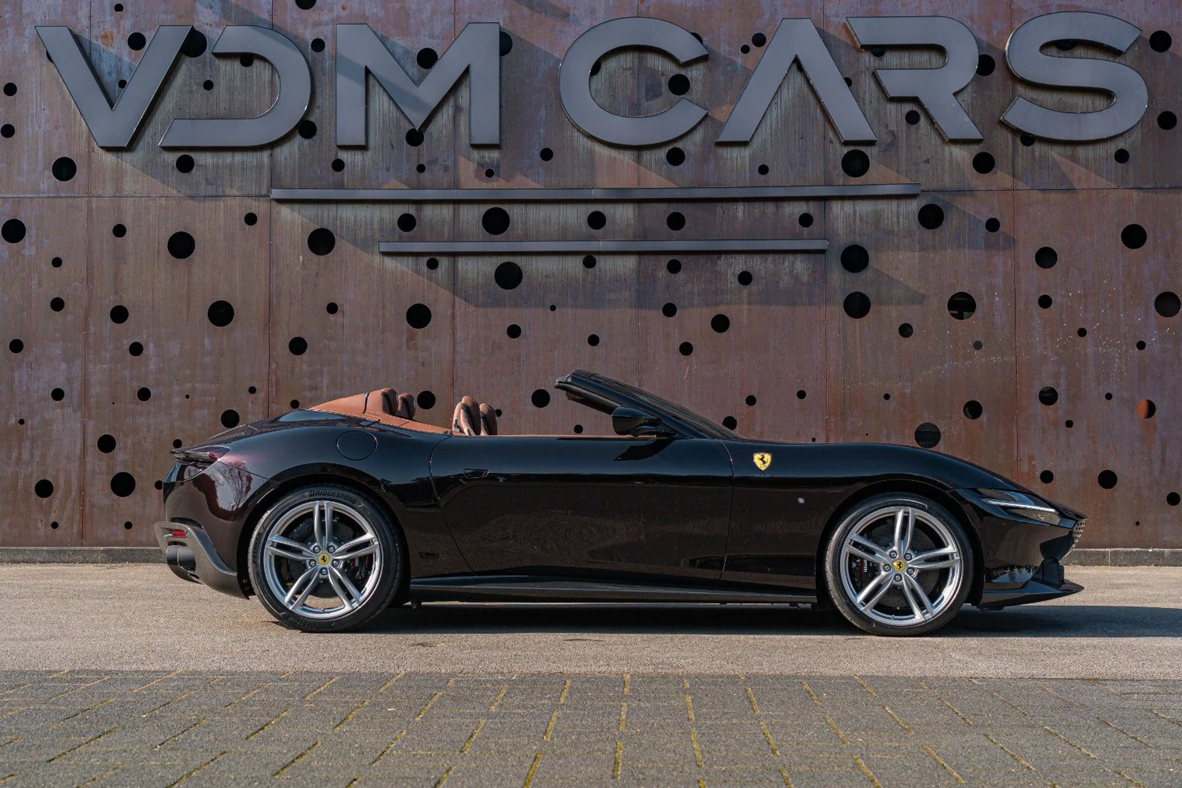 Ferrari Roma Spider *SPECIAL COLOR*ADAS*VENT*360*VOLL* — photo 8