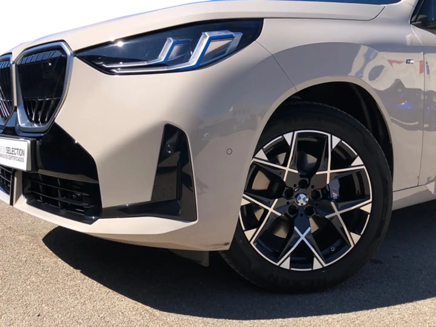 BMW X3 xDrive 20dA Grijs - 2