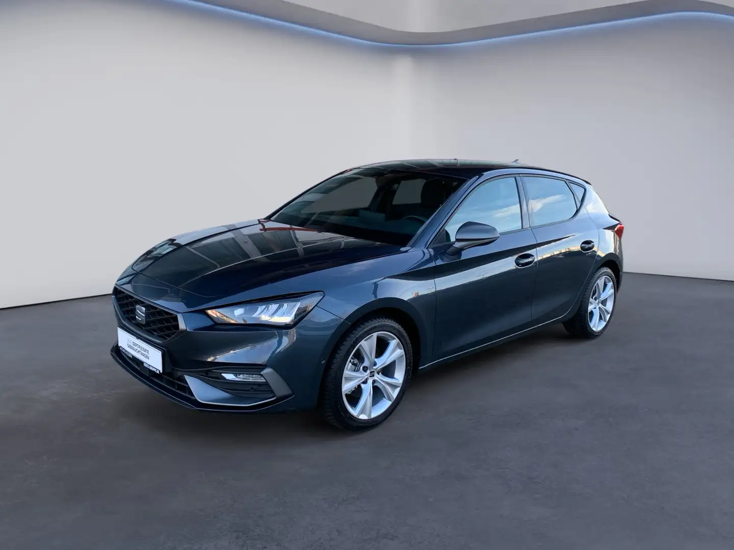 SEAT Leon 1.5 eTSI FR NAVI+ACC+RFK Grau - 1