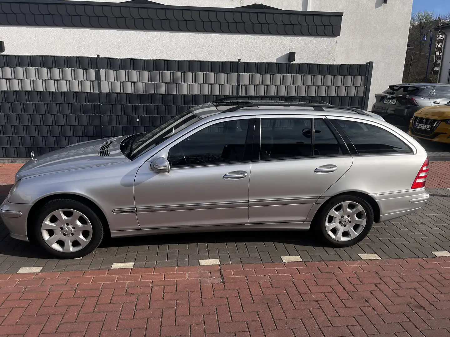 Mercedes-Benz C 220 Automatik Schiebedach Parksensor Silber - 1
