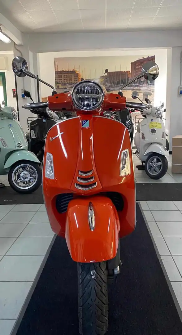 Piaggio Vespa GTS 300 Super GTS Arancione - 2