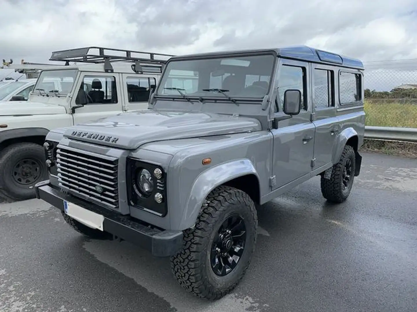Land Rover Defender 110 SW SE Gri - 1
