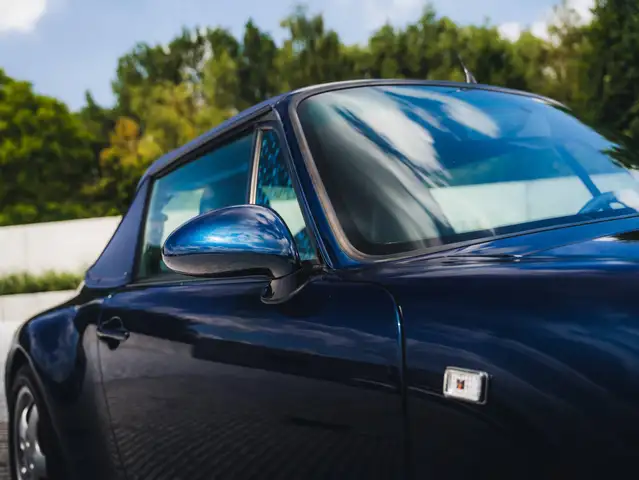 Porsche 911 view 2