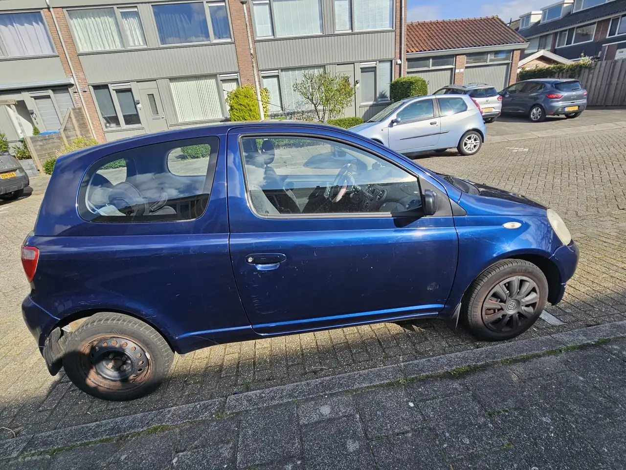Toyota Yaris 1.3-16V VVT-i Sol, foto 3