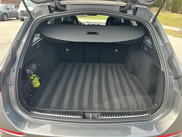 Mercedes-Benz C 220 d 4MATIC T-Modell Österreich-Edition Totw Ansicht 16