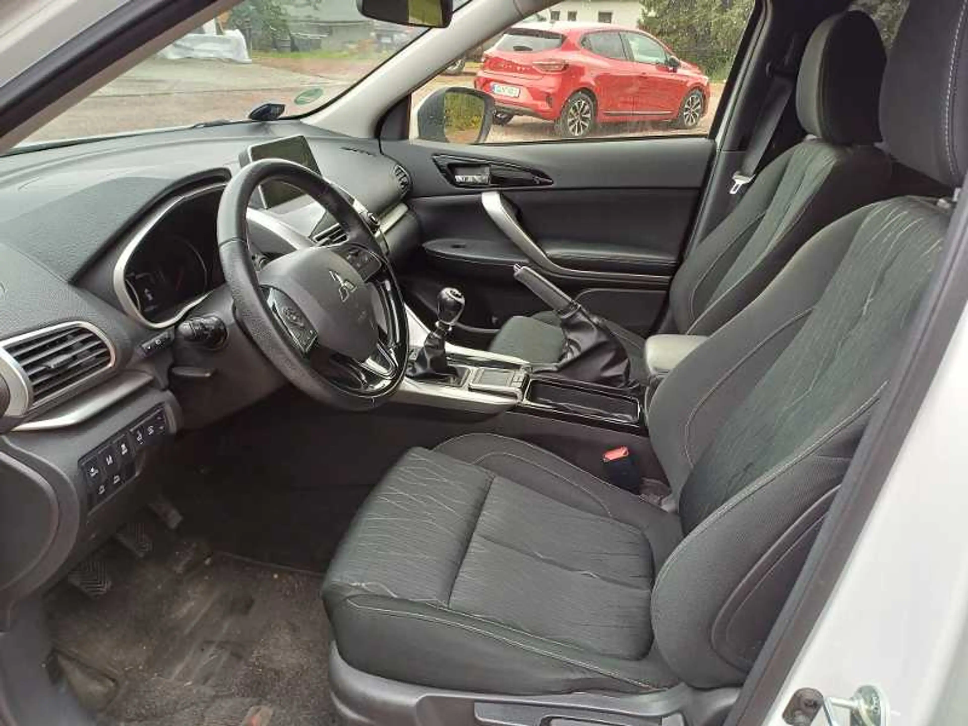 Mitsubishi Eclipse Cross Intro Edition1.5 kein VK an privat — photo 7
