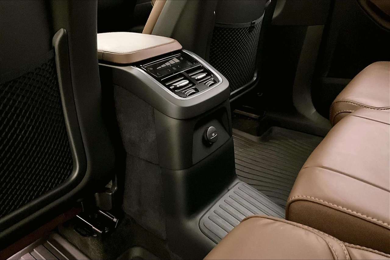 2025 Volvo XC90 ULTRA BRIGHT PHEV - HARMAN KARDON - 21'' WHEELS / thumb 25