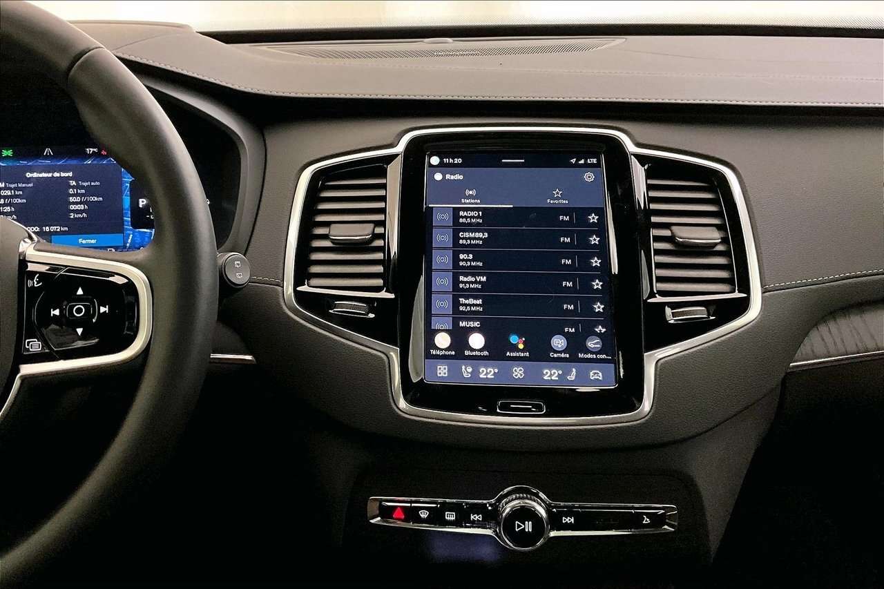 2025 Volvo XC90 ULTRA BRIGHT PHEV - HARMAN KARDON - 21'' WHEELS / thumb 6