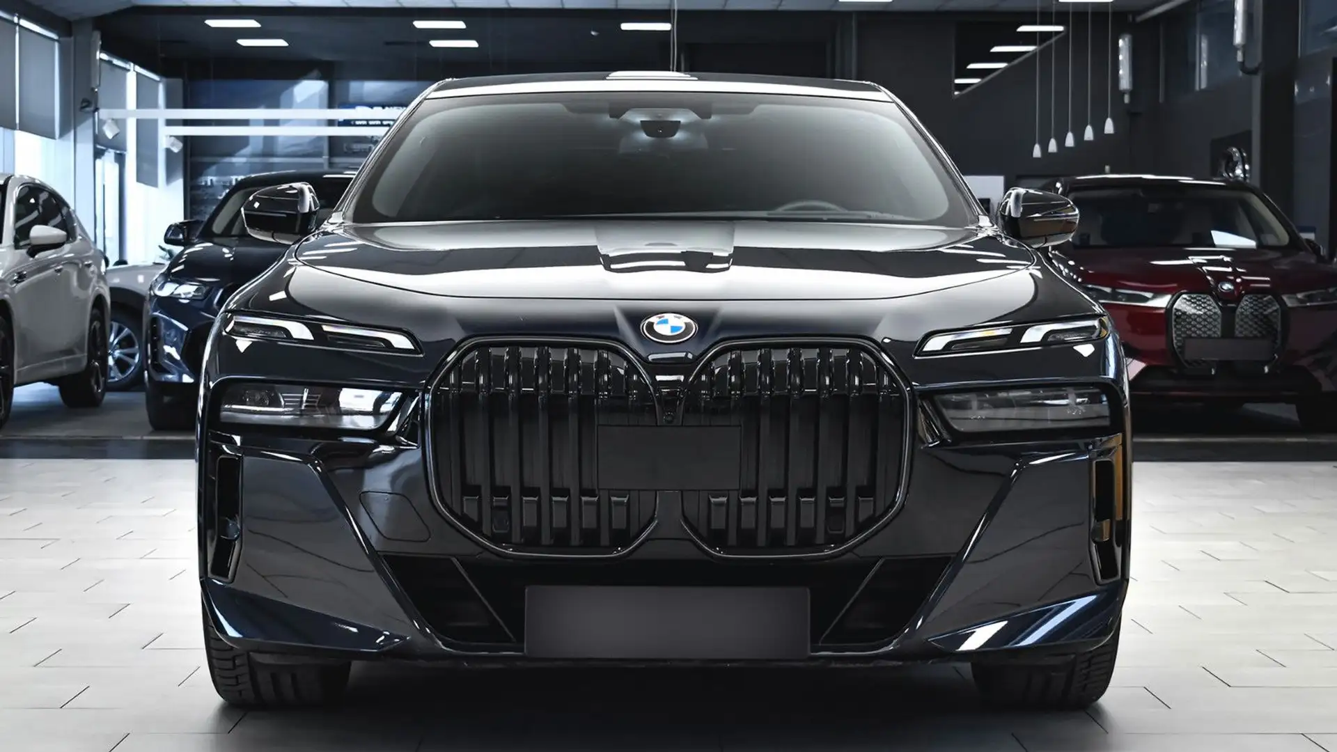 BMW 740 d xDrive M Sport Mild Hybrid Sportautomatic Noir - 1