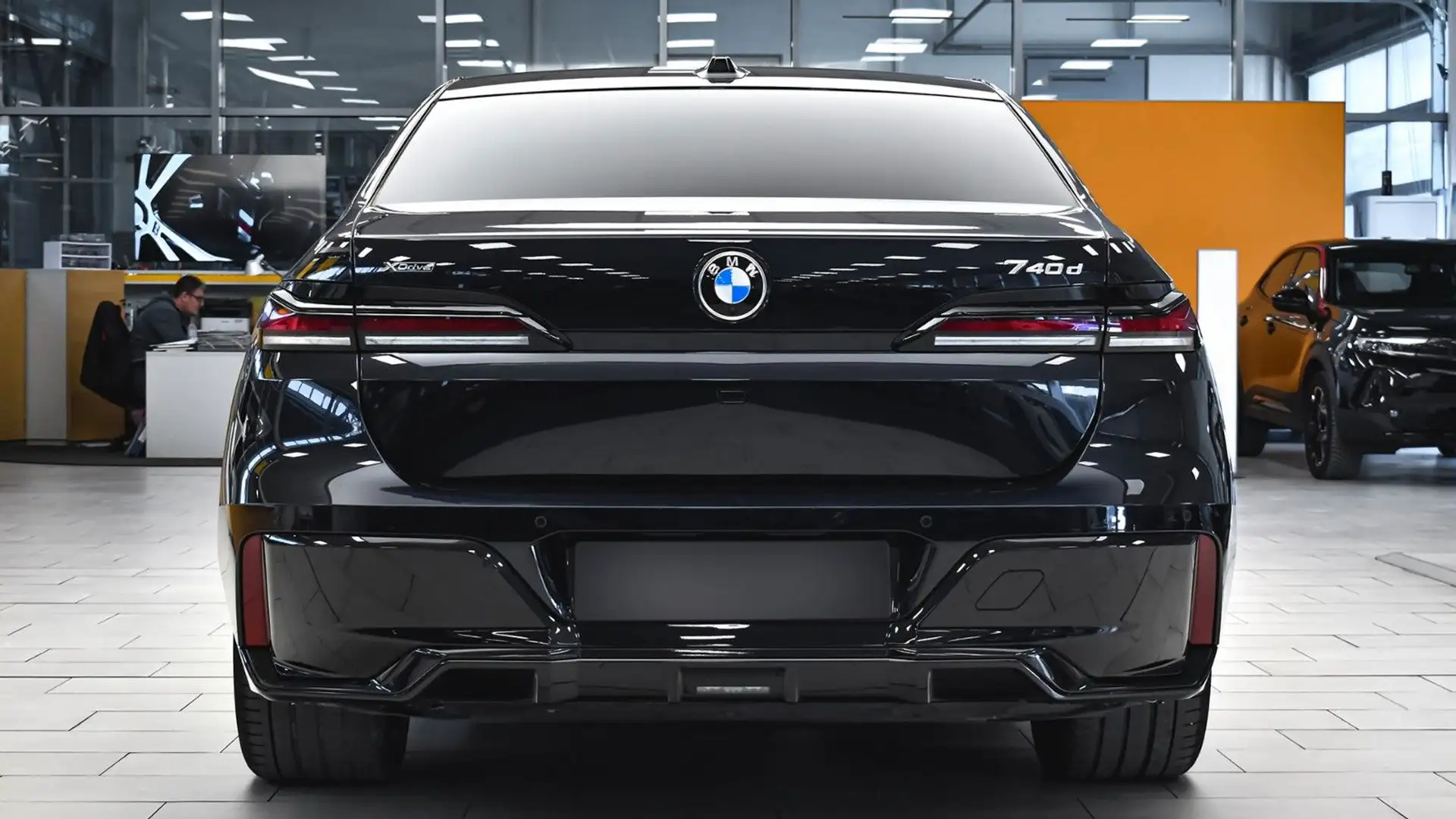 BMW 740 d xDrive M Sport Mild Hybrid Sportautomatic Noir - 2